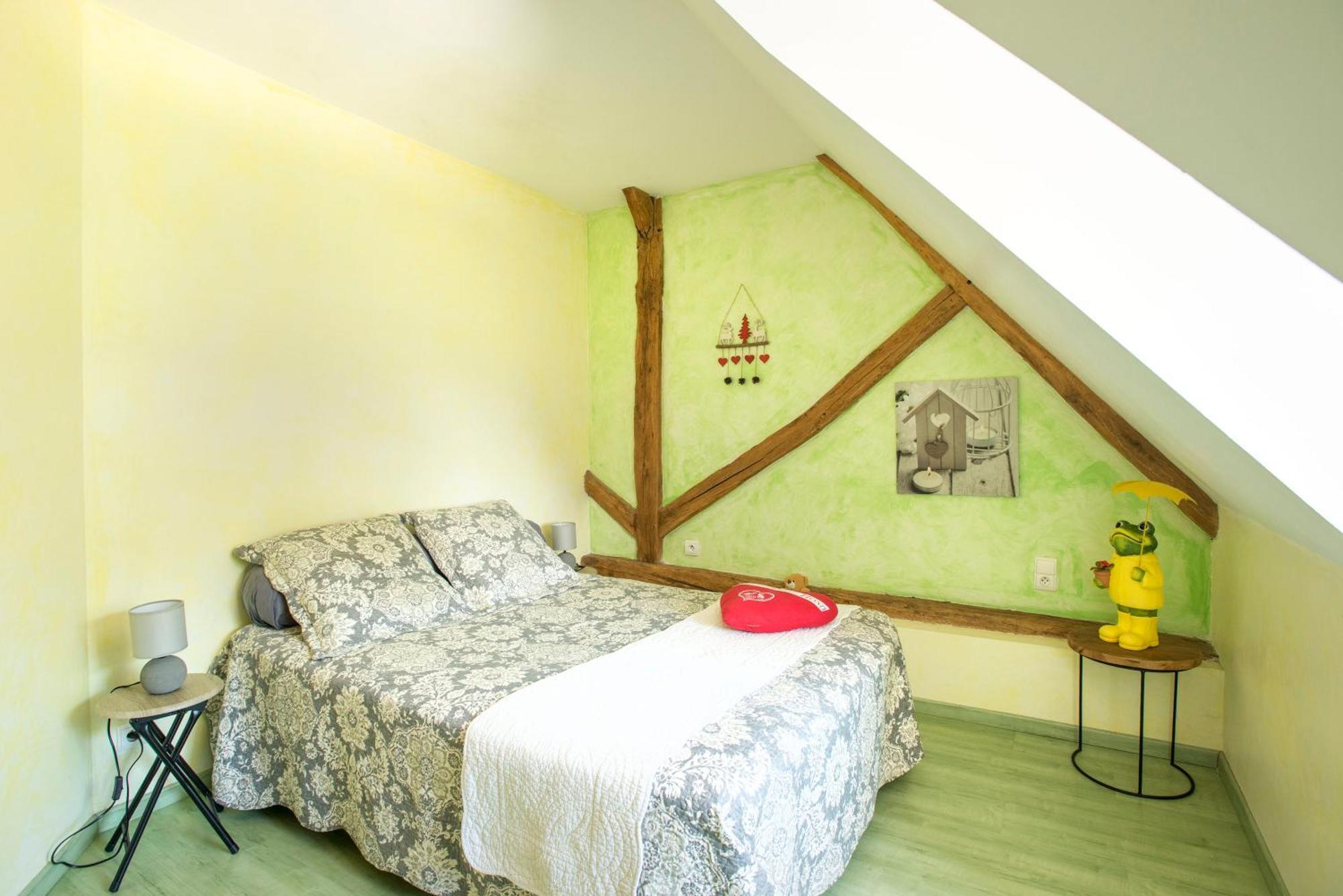 La Maison Du Bonheur Saint-Martin-en-Bresse Экстерьер фото